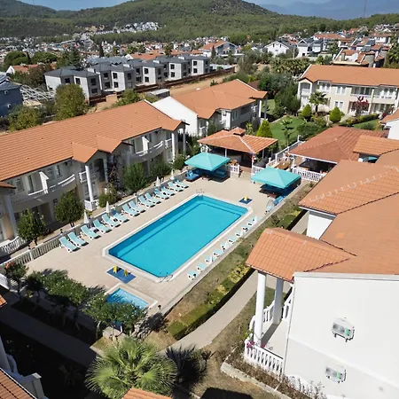 Larimar Hotel